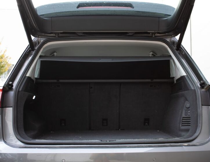 Volkswagen Touareg 19