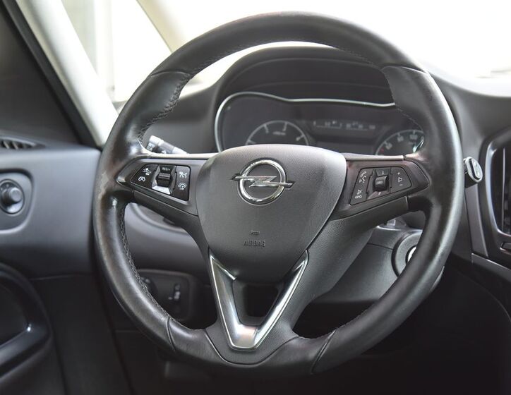 Opel Zafira 24