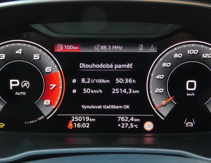 Audi Q3 14