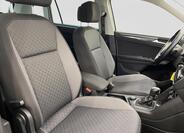 Volkswagen Tiguan 8