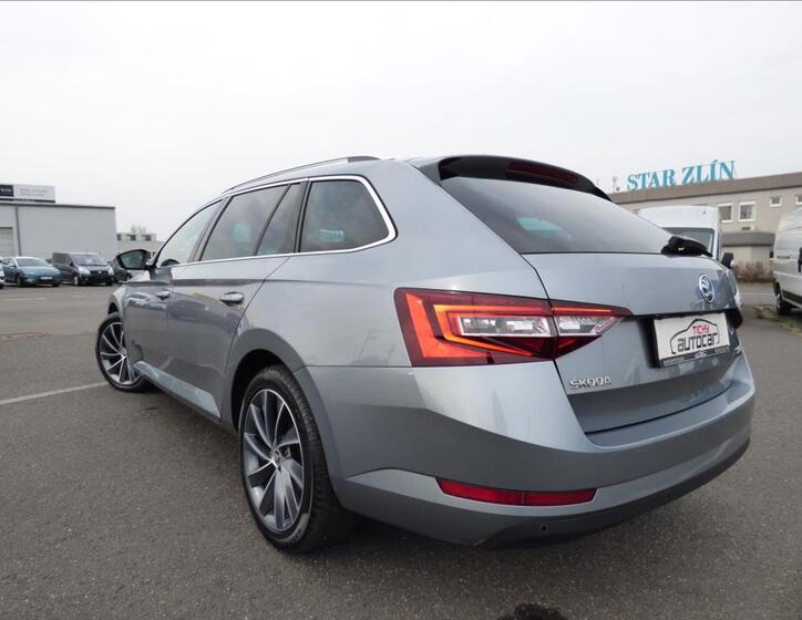 Škoda Superb 76