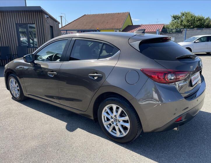 Mazda 3 7