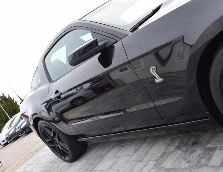 Ford Mustang 9