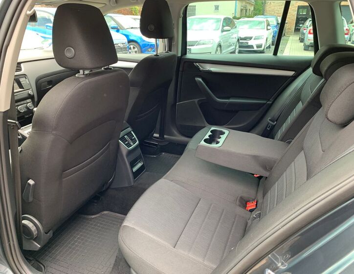 Škoda Octavia 16