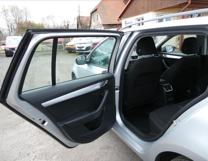Škoda Octavia 19