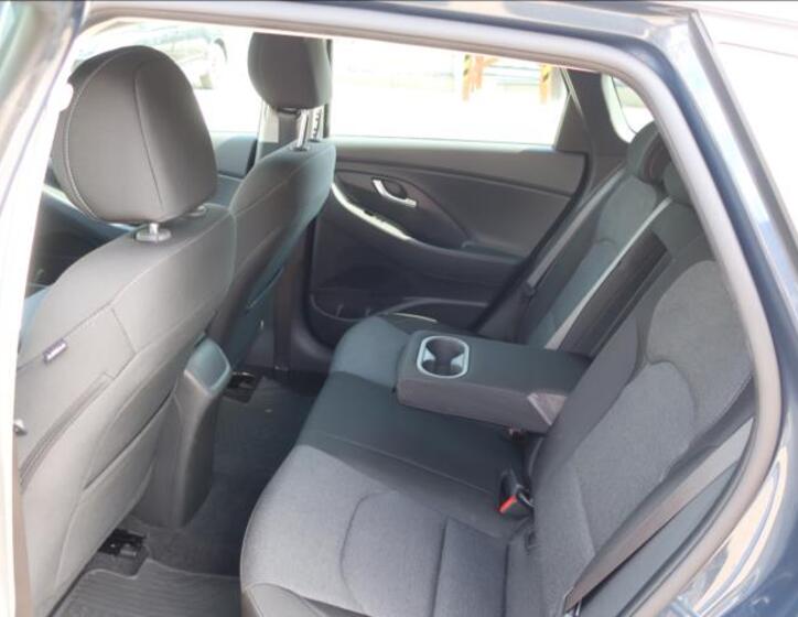 Hyundai i30 14