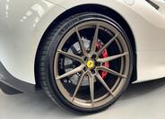 Ferrari F8 39