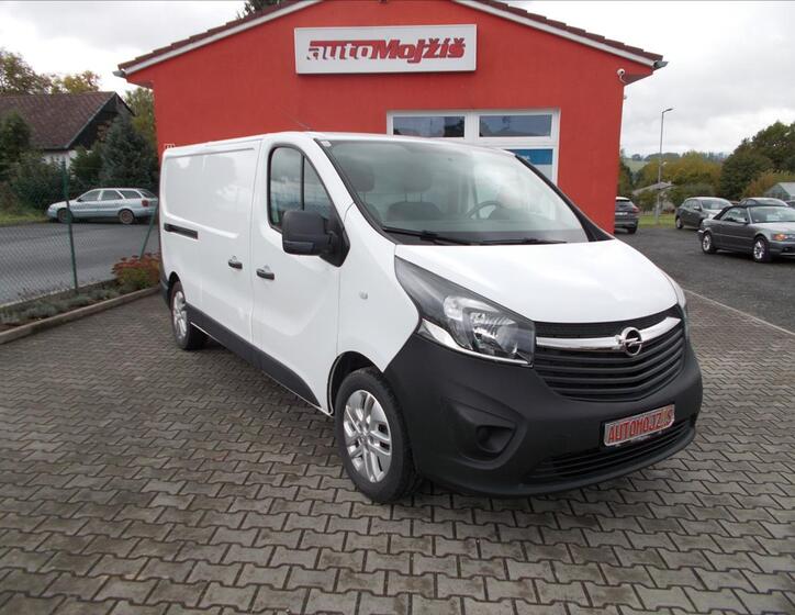 Opel Vivaro 1
