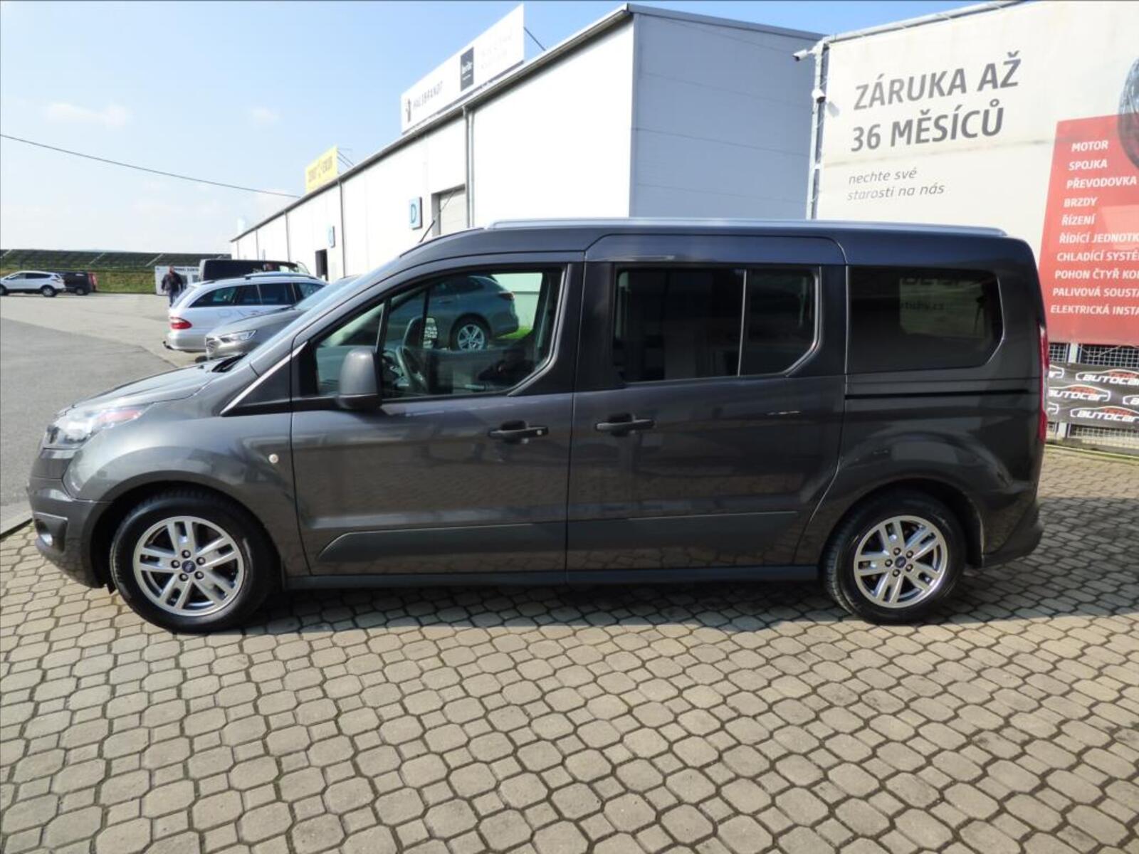 Ford Tourneo Connect 6