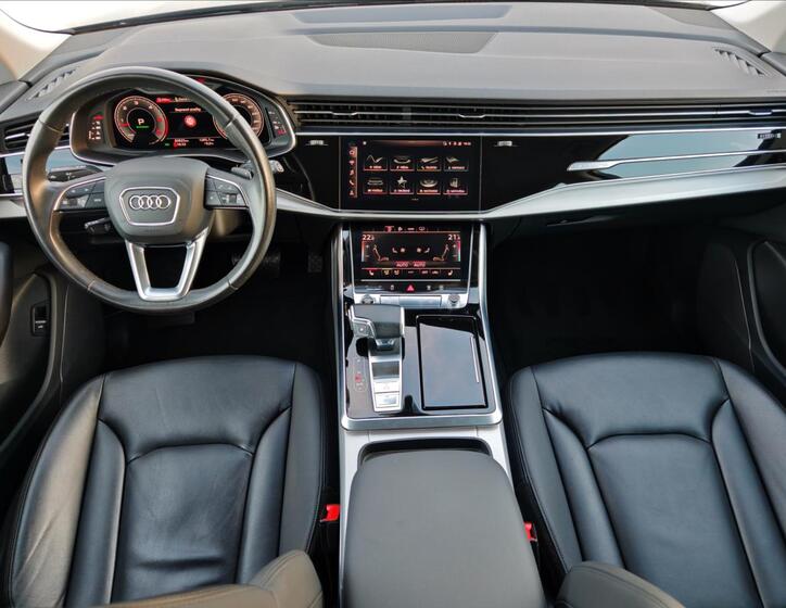 Audi Q7 26