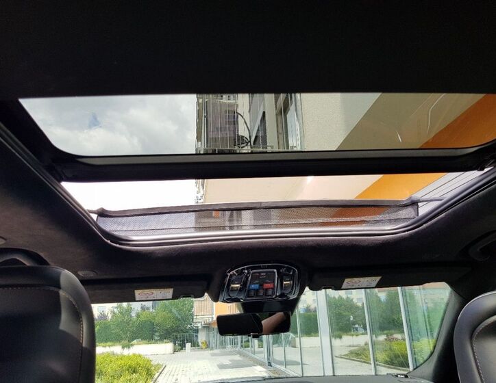 Jeep Grand Cherokee 12