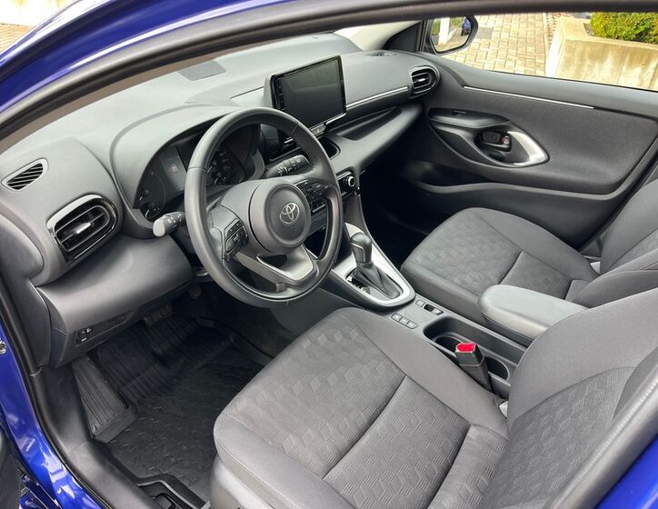 Toyota Yaris 14