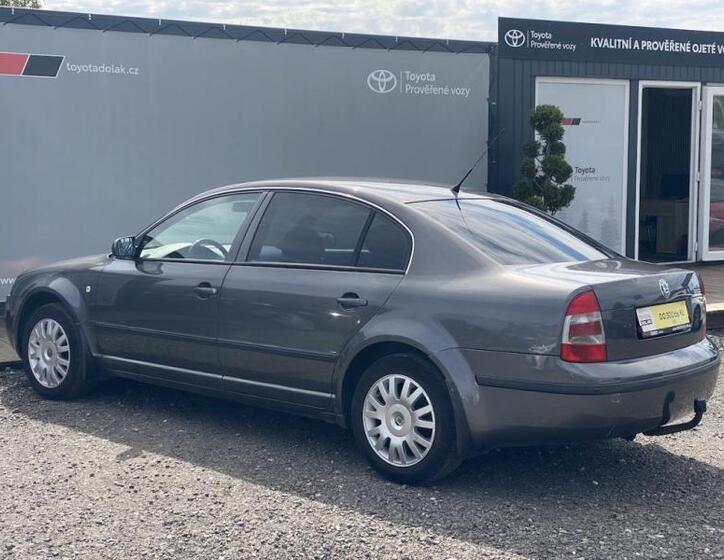 Škoda Superb 4