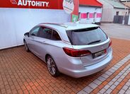 Opel Astra 9