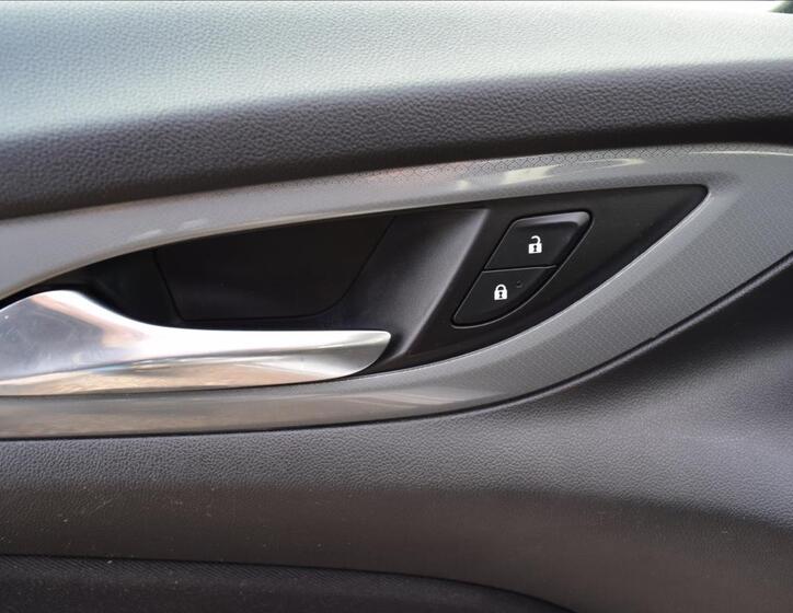 Opel Insignia 29