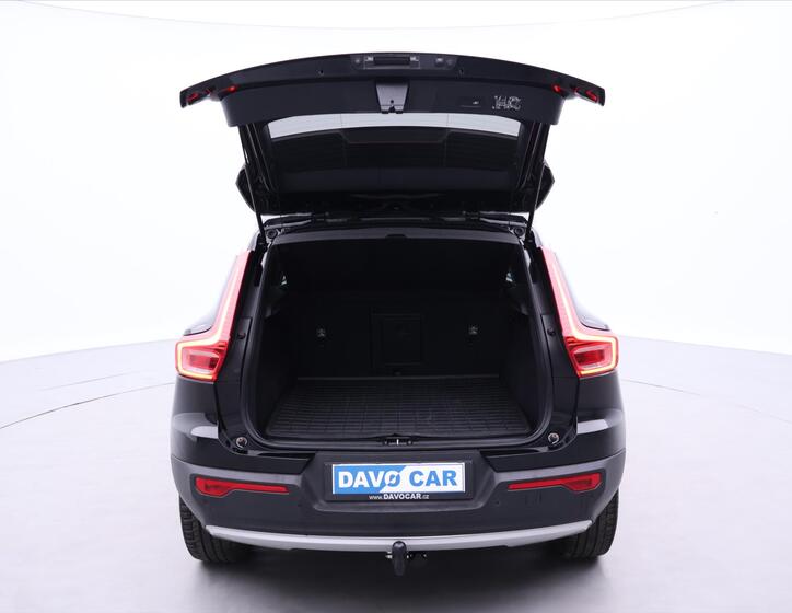 Volvo XC40 9