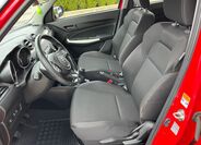 Suzuki Swift 13