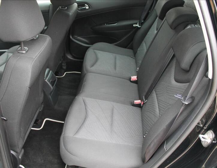Peugeot 308 8