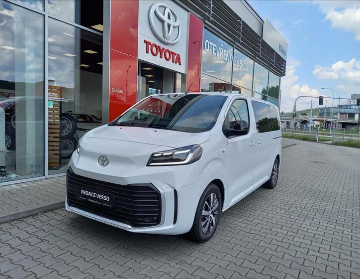 Toyota ProAce Verso 1