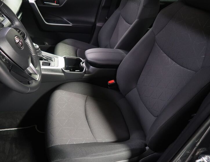 Toyota RAV4 9