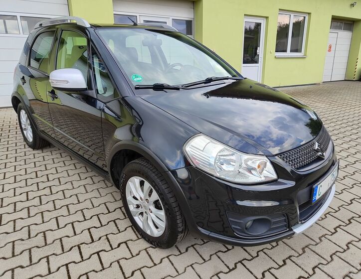 Suzuki SX4 1
