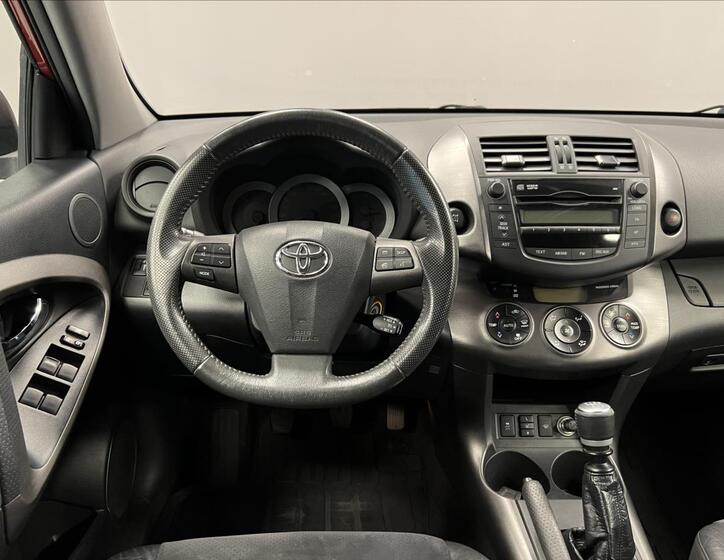 Toyota RAV4 5