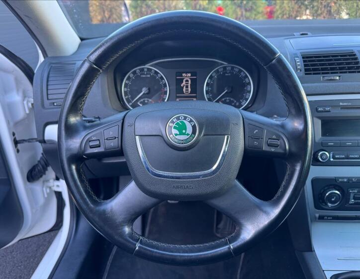 Škoda Octavia 16