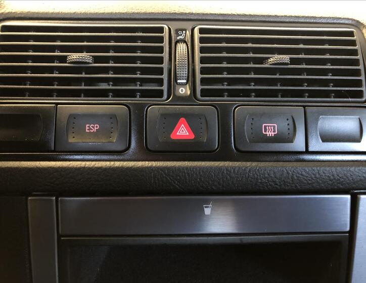 Volkswagen Golf 23