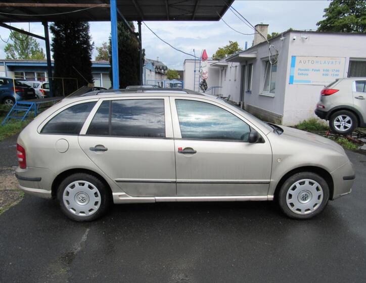 Škoda Fabia 8