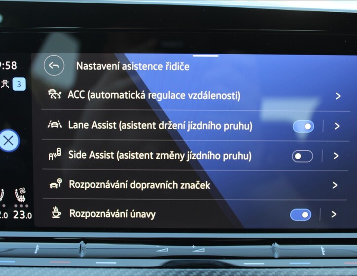 Volkswagen Golf 24