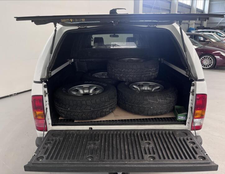 Toyota Hilux 21