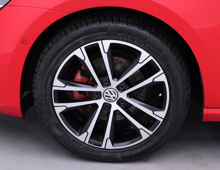 Volkswagen Golf 33