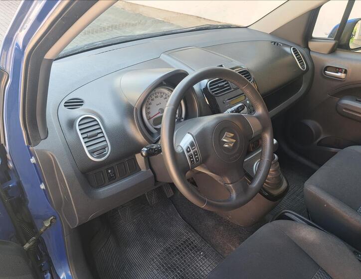 Suzuki Splash 16