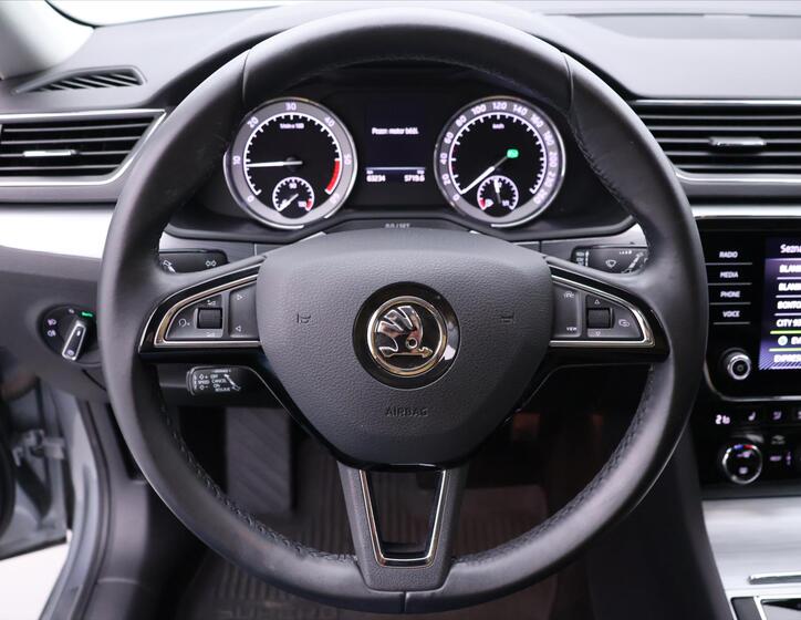 Škoda Superb 19