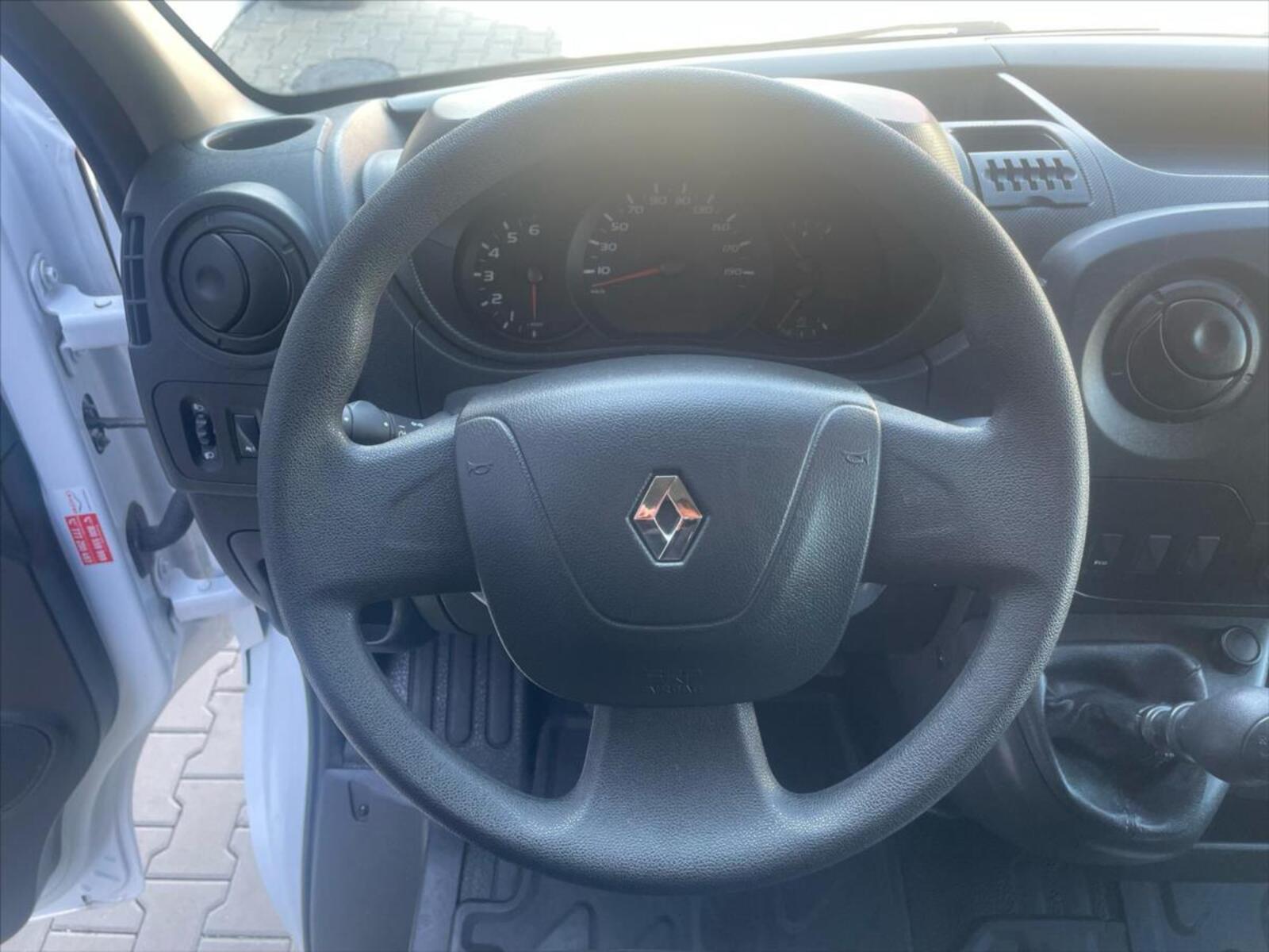 Renault Master 12