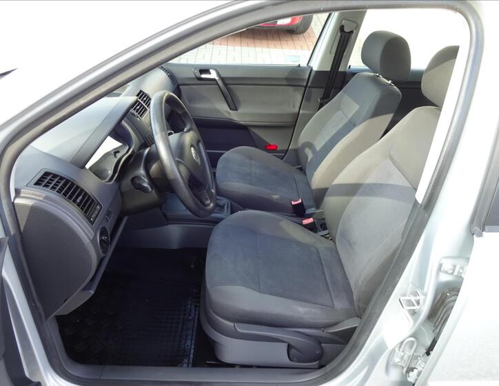 Volkswagen Polo 16