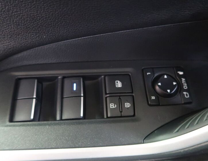 Toyota RAV4 22
