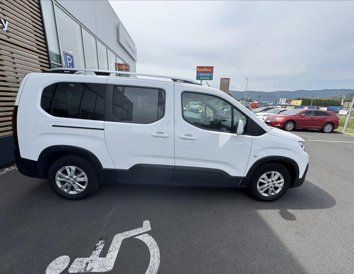 Peugeot Rifter 16