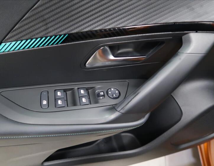 Peugeot 2008 14