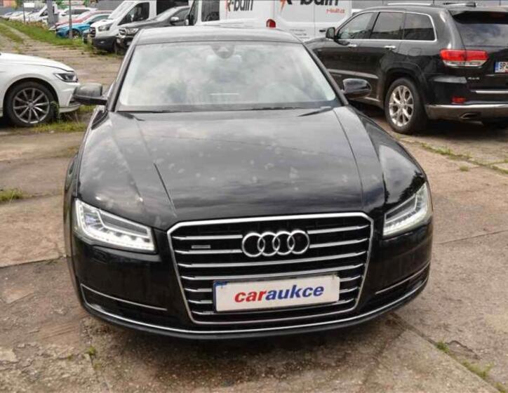 Audi A8 8
