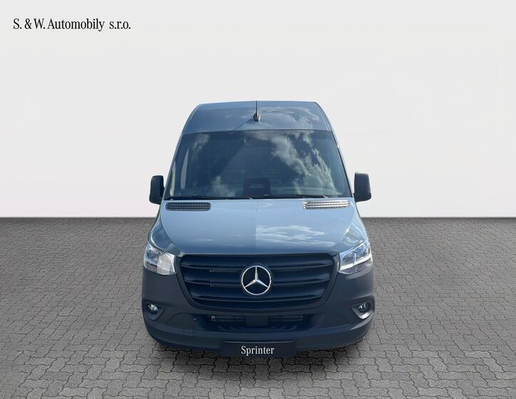 Mercedes-Benz Sprinter 2
