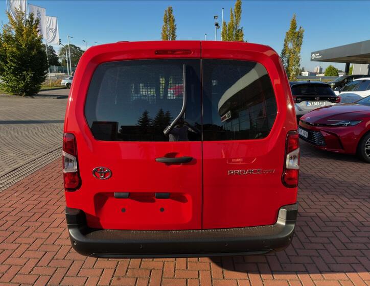 Toyota ProAce 4