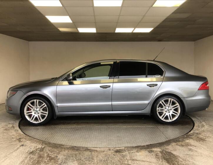 Škoda Superb 36