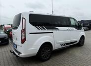 Ford Tourneo Custom 5