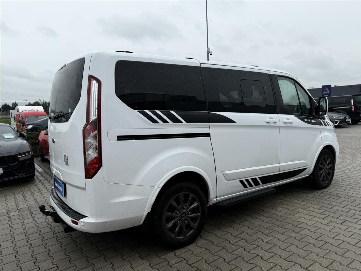 Ford Tourneo Custom