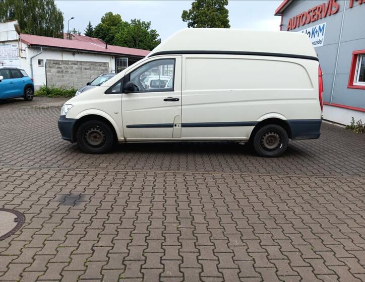 Mercedes-Benz Vito 2