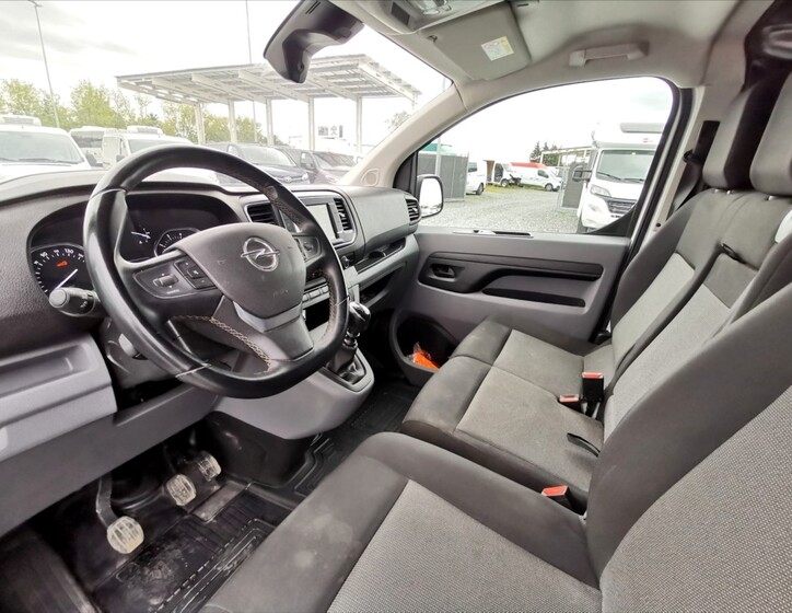 Opel Vivaro 6