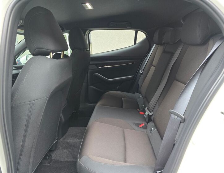 Mazda 3 24