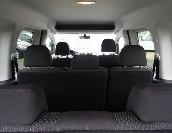 Volkswagen Caddy 17