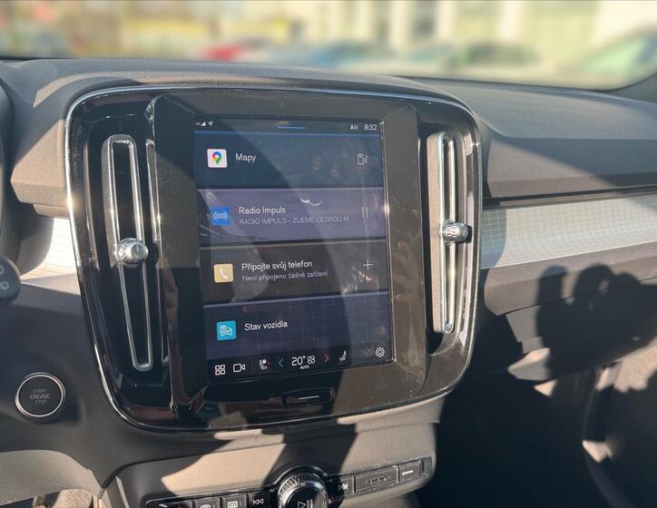 Volvo XC40 9